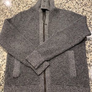 Banana Republic Men’s Sweater Size M
